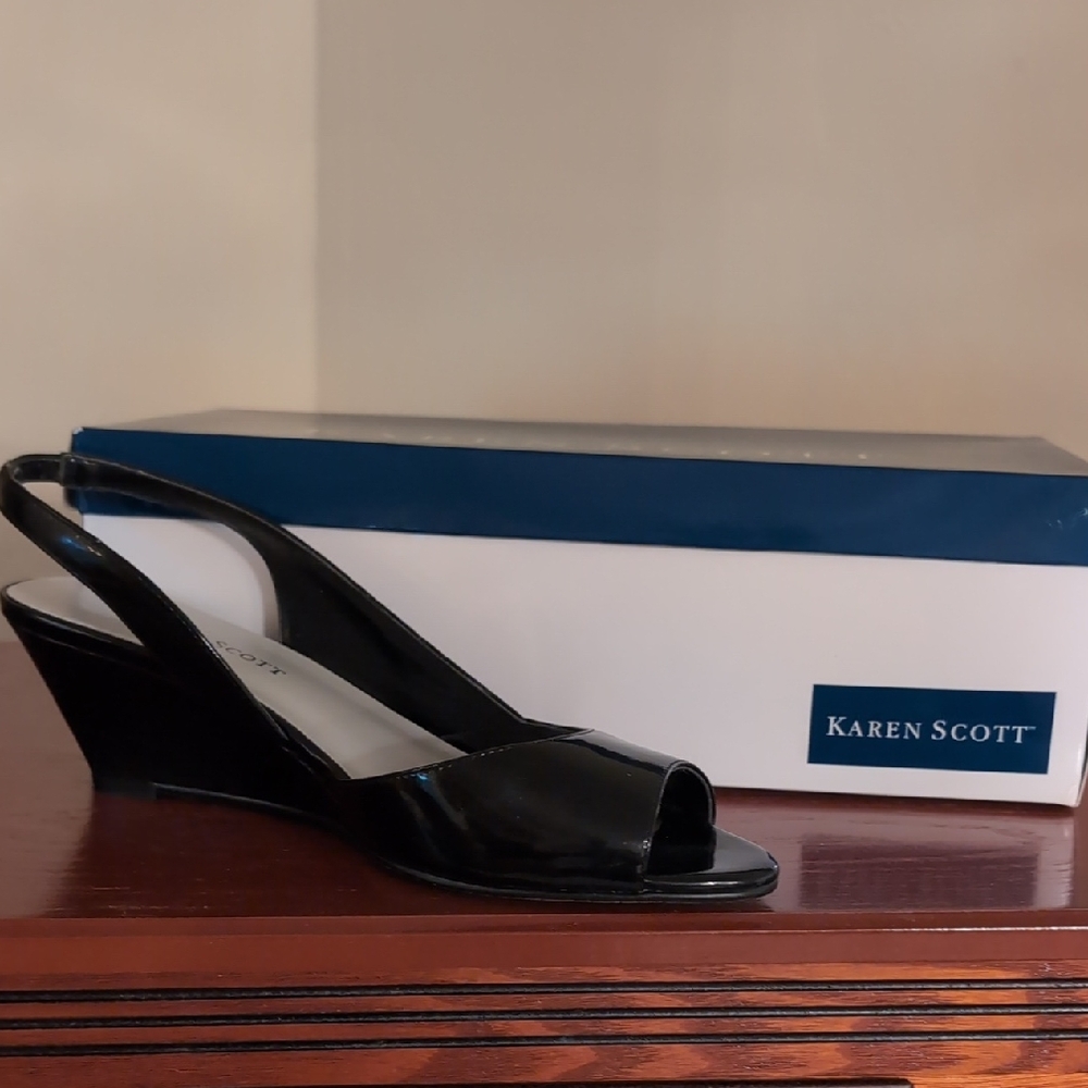 Karen Scott Black Wedge Slingback Shoes